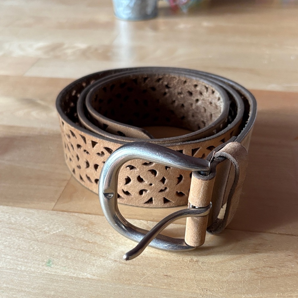 Elegant Tan Leather Belt with Silver Buckle